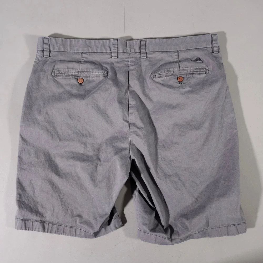 Tommy Bahama Shorts Mens 42 Gray Boracay Flat Front Chino Stretch Cotton
